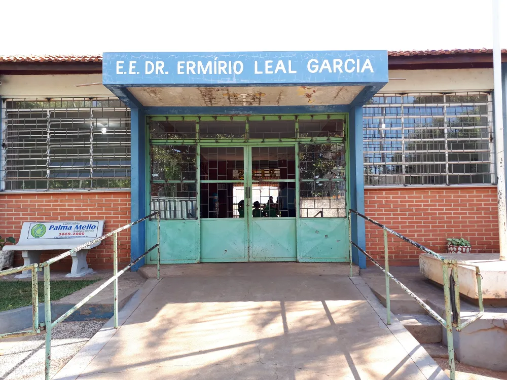 Itens de higiene são arrecadados pela escola Ermírio em PAranaíba