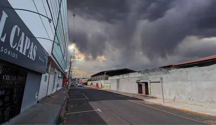 alerta de tempestade em Paranaíba-MS