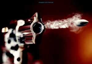 tiro de arma de fogo