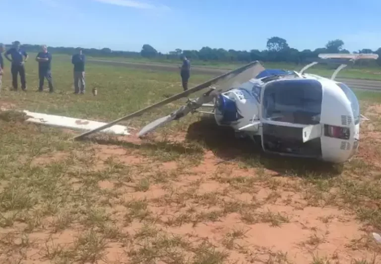 Um helicóptero do governo de Mato Grosso do Sul caiu nesta quinta-feira (18) em Campo Grande após sofrer uma pane no motor.