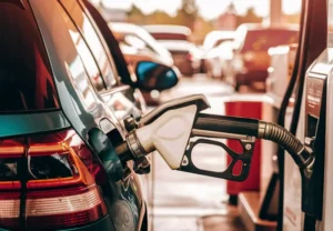 A Petrobras anunciou na segunda-feira, 08 de junho, que aumentará em R$ 0,20 o preço do litro da gasolina.