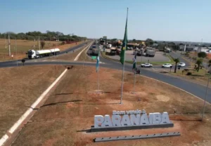 Way é criticada pela população após pedido de retirada de letreiros em Paranaíba