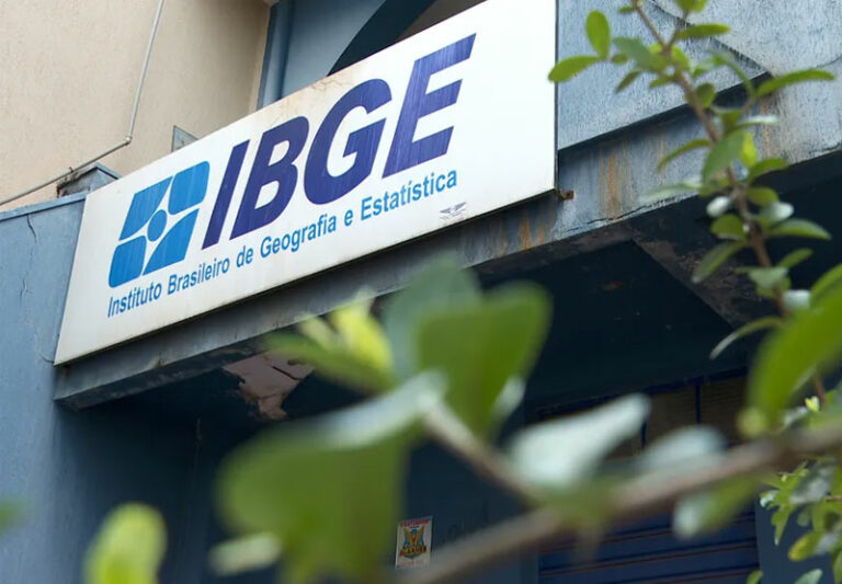 IBGE abre vagas em Paranaíba com ganhos de mais R$ 2,5 mil