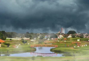 Paranaíba deve ter fim de semana chuvoso