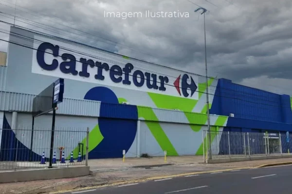 Frigoríficos suspendem vendas ao Carrefour após falas do CEO global da empresa