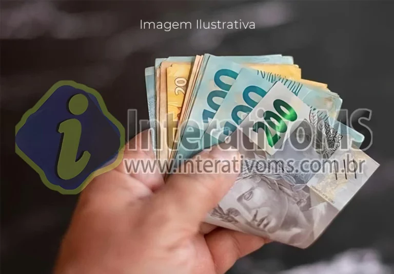 Primeira parcela do décimo terceiro deve ser paga até sexta