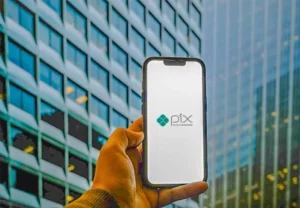 Pix supera dinheiro como forma de pagamento preferida do brasileiro