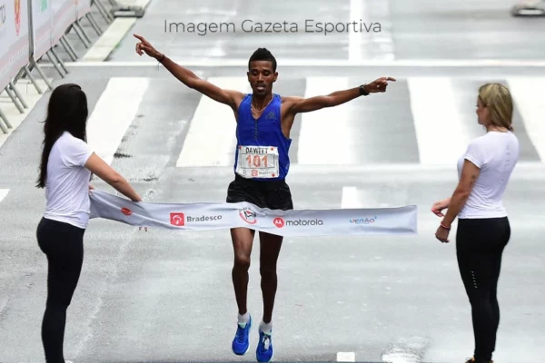 Queniano vence e brasileiro chega em quarto lugar na São Silvestre