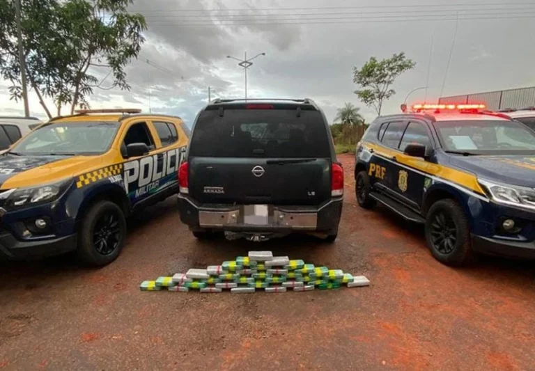 Ação conjunta da PRF e PM apreendem 38 Kg de cocaína em Paranaíba