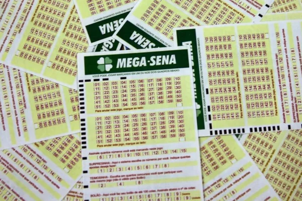 Duas apostas de Paranaíba faturam a quadra da Mega-Sena