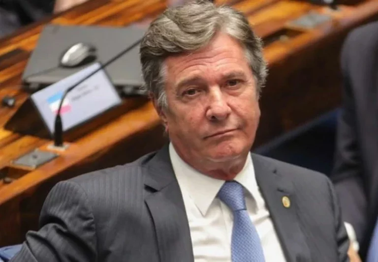 STF mantém prisão de Fernando Collor, condenado a 08 anos e 10 meses por corrupção e lavagem de dinheiro por receber R$ 20 milhões em propina