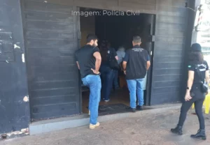 Barbearia é alvo da Polícia Civil e Procon em Paranaíba