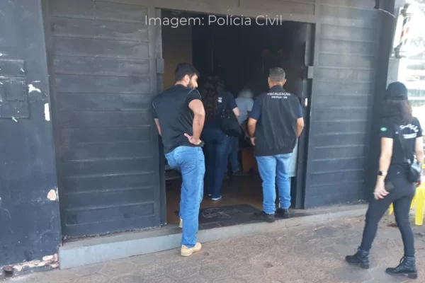 Barbearia é alvo da Polícia Civil e Procon em Paranaíba