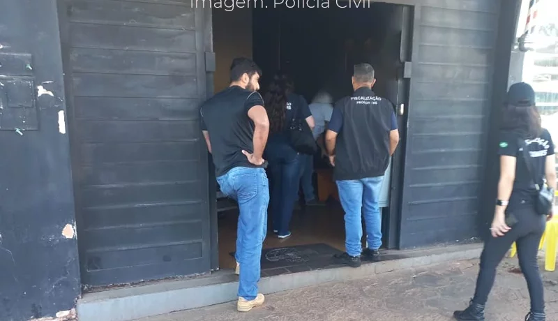 Barbearia é alvo da Polícia Civil e Procon em Paranaíba