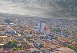 Clima seco e temperaturas de 16°C marcam a semana em Paranaíba