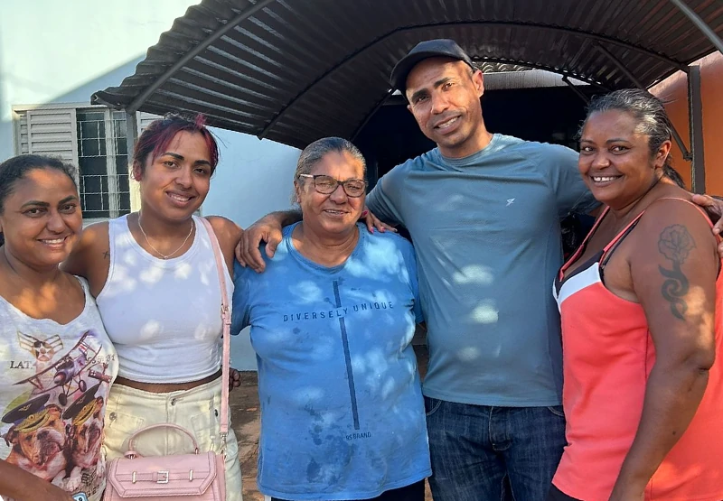 Presença é o Maior Presente Filhos saem da Europa para passar o Dia das Mães em Paranaíba