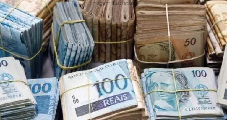 Dívida Pública sobe em maio e aproxima-se de R$ 7,7 trilhões