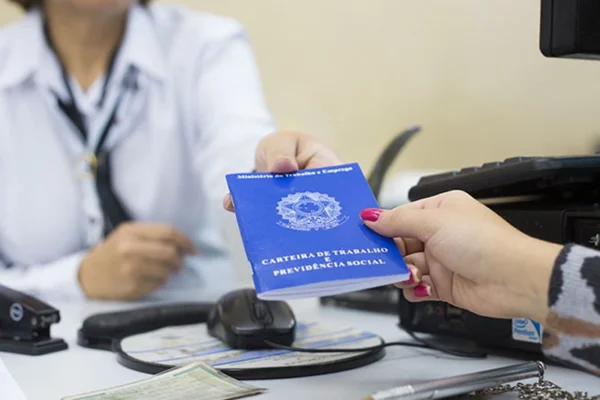 Feirão de Vagas oferece mais de 300 oportunidades de trabalho em Paranaíba