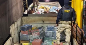 PRF apreende 17 toneladas de maconha em carreta que saiu Mato Grosso do Sul