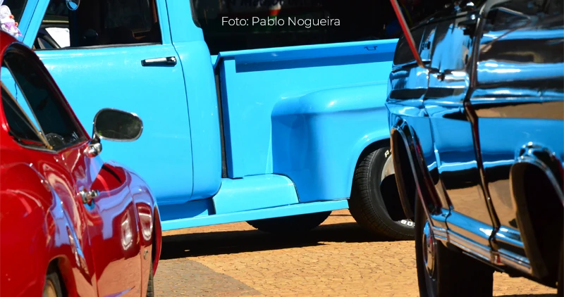 Paranaíba recebe o 9º Encontro de Carros Antigos na Praça da República