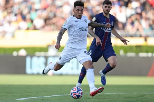 vitória histórica do Botafogo sobre o PSG