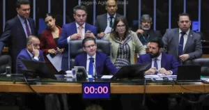 Câmara aprova PL que simplifica regras para licenciamento ambiental