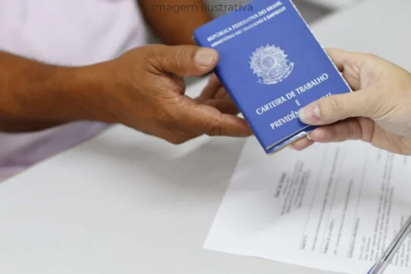 Casa do Trabalhador de Paranaíba começa a semana com 246 vagas de emprego