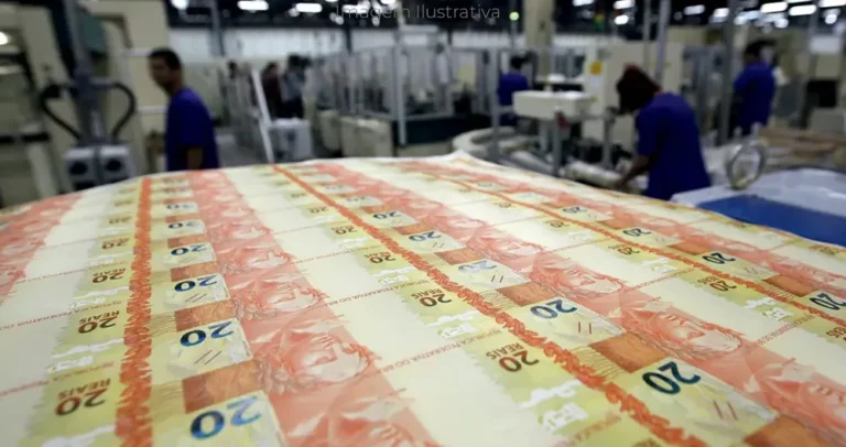 Dívida pública federal cresce e atinge R$ 7,883 trilhões