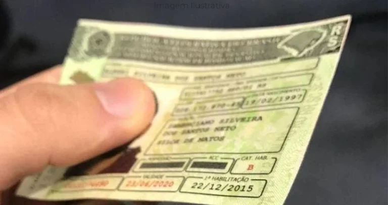 Polícia Civil procura por donos de documentos perdidos em Paranaíba