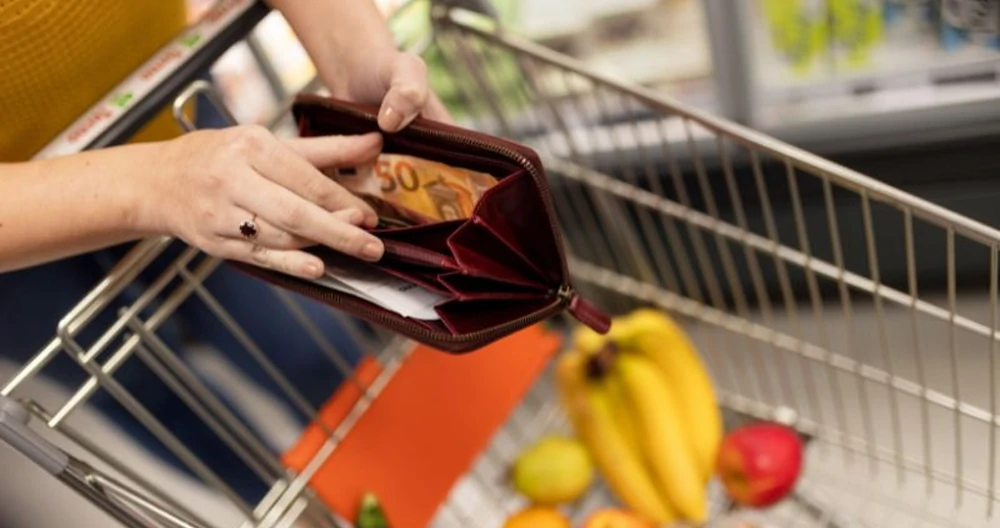 Mercado financeiro reduz previsão da inflação para 4,95%