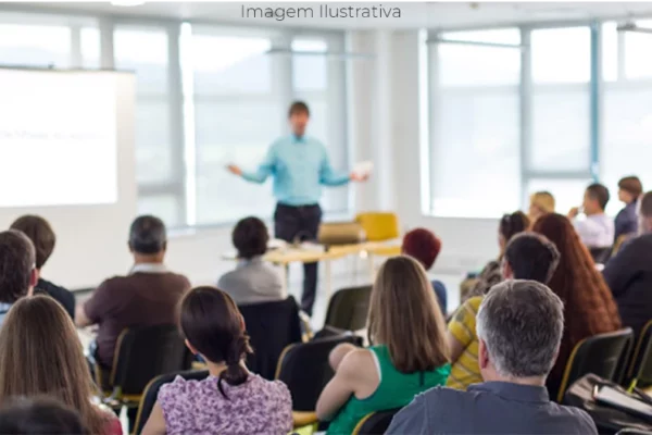 Paranaíba recebe cursos gratuitos de Auxiliar Administrativo e Cozinha Industrial