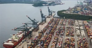 Tarifaço sobre exportações brasileiras entra em vigor e afeta 36% das vendas para os EUA