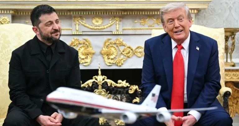 Trump afirma a Zelensky que Putin quer fim da guerra e propõe reunião dos 03