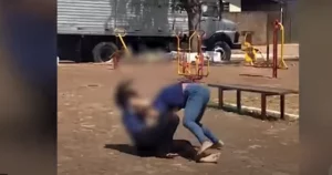 Briga adolescentes escola Ribas do Rio Pardo