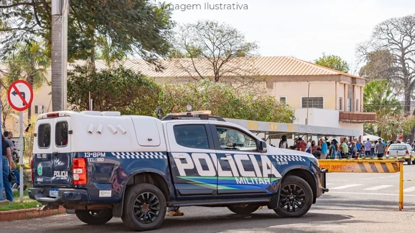Homem é preso armado com faca na avenida Três Lagoas