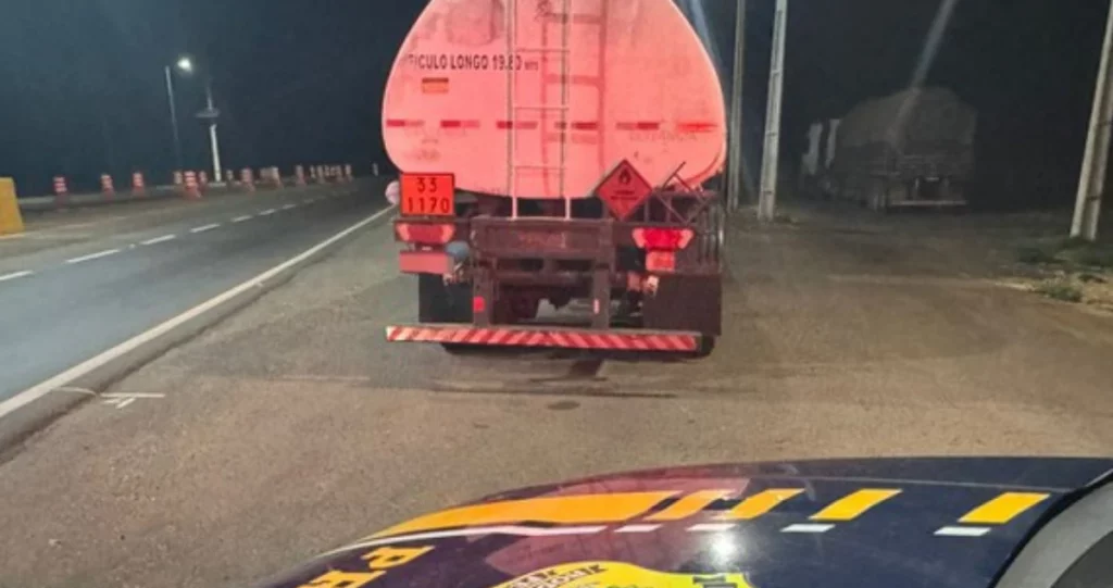 PRF apreende 1,5 tonelada de maconha em caminhão-tanque na BR-158 em Paranaíba