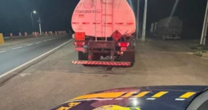 PRF apreende 1,5 tonelada de maconha em caminhão-tanque na BR-158 em Paranaíba