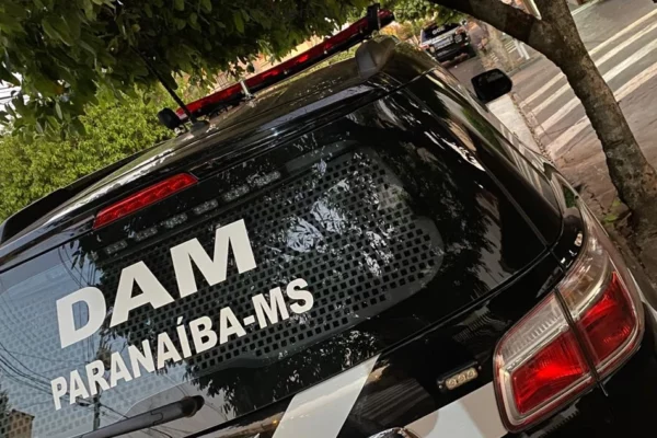 Idoso é preso por perseguir adolescente e mulher é condenada a 22 anos por 'stalking' em Paranaíba