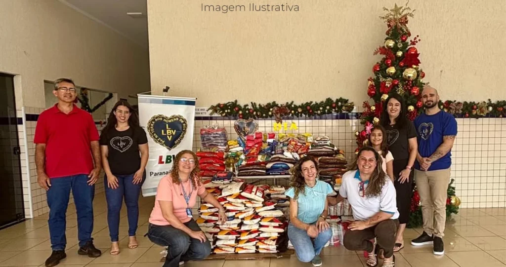 entrega de alimentos arrecadados por estudantes da UFMS em Paranaíba