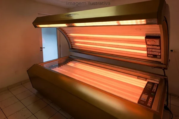 imagem de uma máquina de bronzeamento artificial