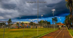 Praça poliesportiva Daniel Martins Ferreira em Paranaíba-MS
