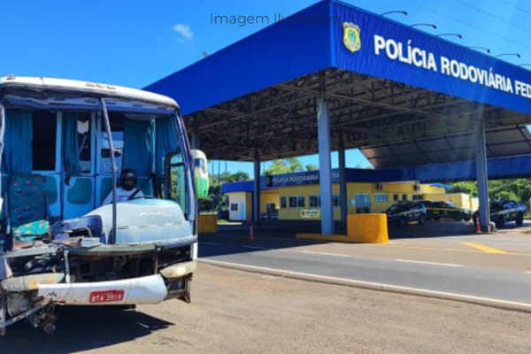 motorista flagrado dirigindo ônibus batido na BR-158 em Paranaíba-MS