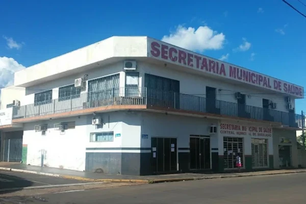 Fachada da secretaria de saúde de Paranaíba MS