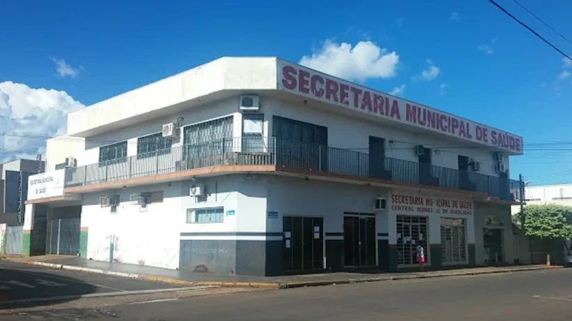 Fachada da secretaria de saúde de Paranaíba MS