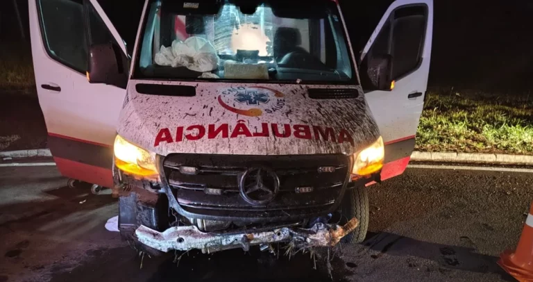 acidente com ambulância em MS