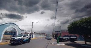 viaturas em frente ao parque de exposições de Paranaíba