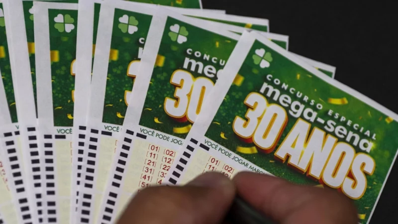 Mega-Sena 30 anos pode pagar R$ 300 milhões em sorteio especial
