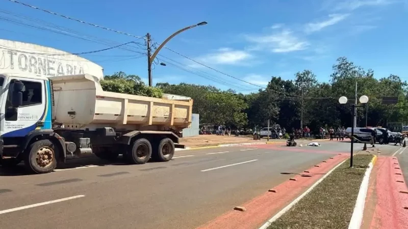 Cadeirante morre atropelado por caminhão da prefeitura em Costa Rica