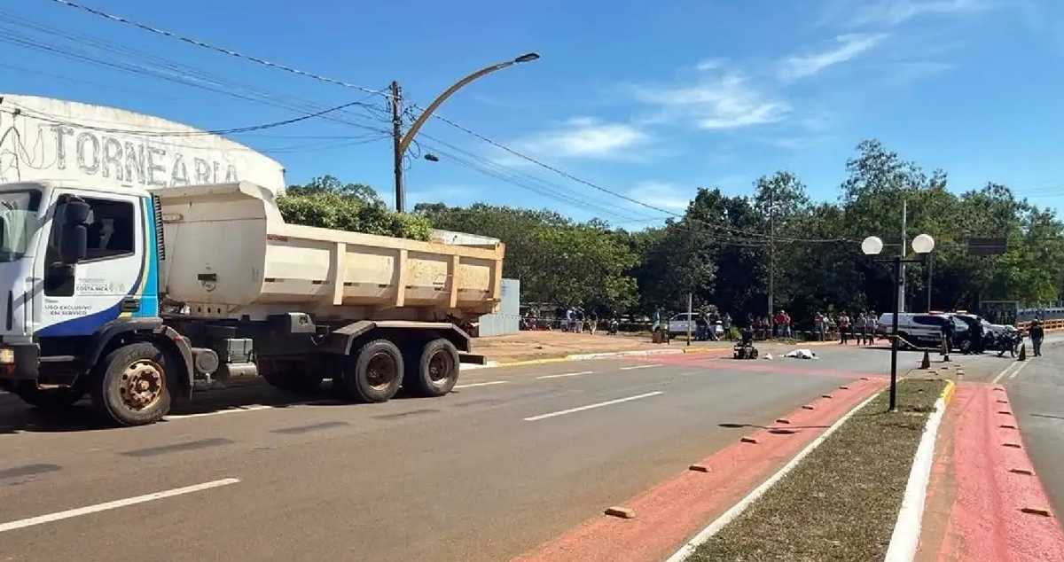 Cadeirante morre atropelado por caminhão da prefeitura em Costa Rica