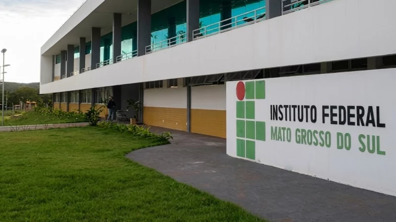 IFMS abre seleção para professores com salários de até R$ 9,5 mil